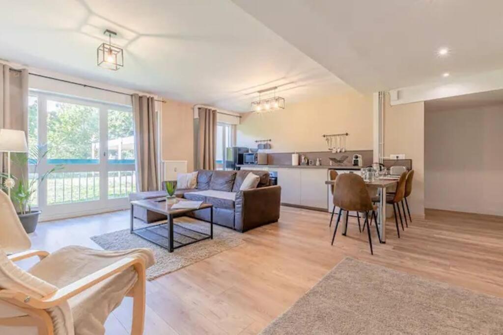 Le Pompidou 3 Pieces A 2 Min De La Gare Appartement Metz